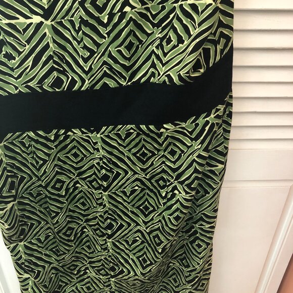 Retro print dress with color coordinated jacket - Picture 5 of 11